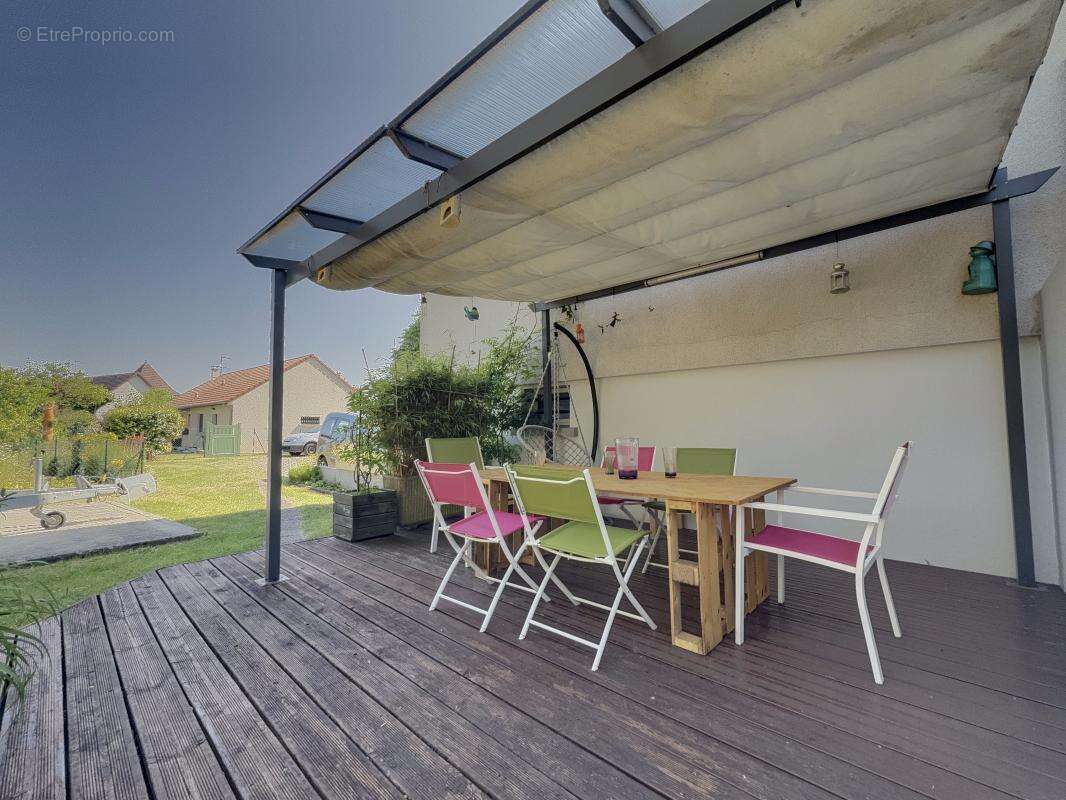 Maison à MAGNY-SUR-TILLE