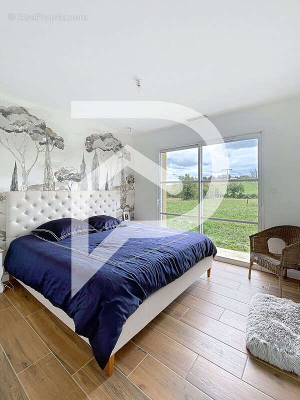 Maison à FREJAIROLLES