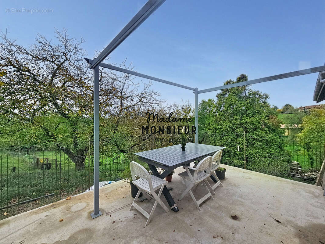 Maison à SAINT-MARCEL-BEL-ACCUEIL