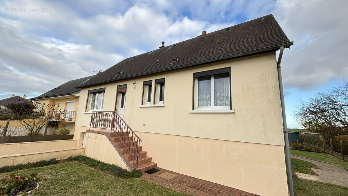 Maison à CHATEAUDUN