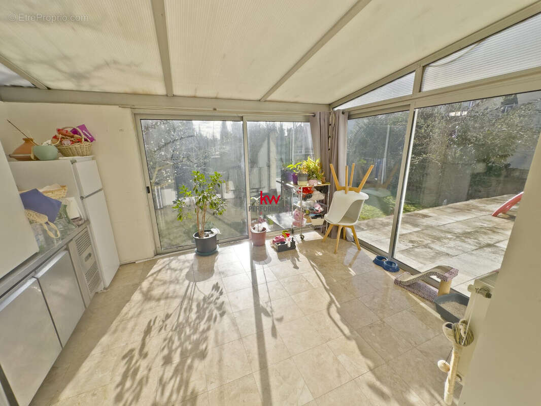 Maison 199 m² à Sarcelles  - photo 7
