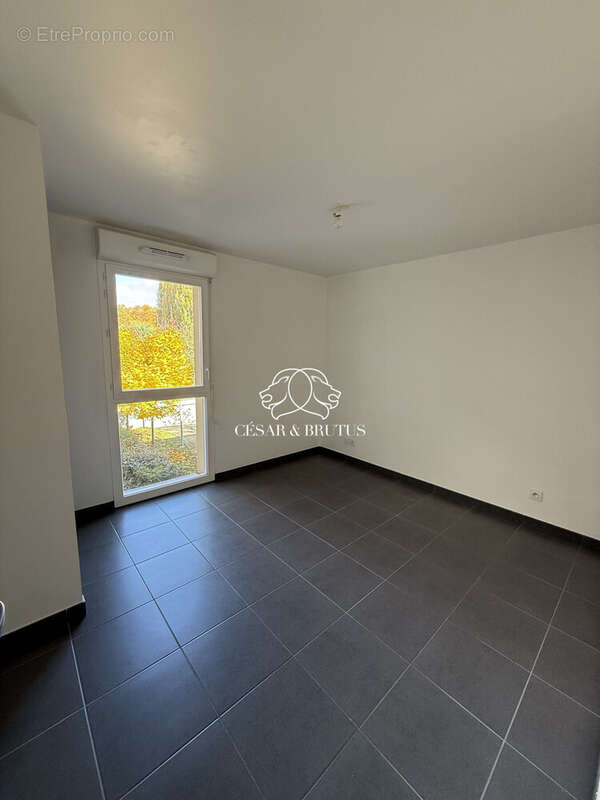 Appartement à CAILLOUX-SUR-FONTAINES