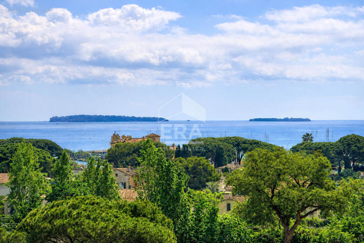Appartement à MANDELIEU-LA-NAPOULE