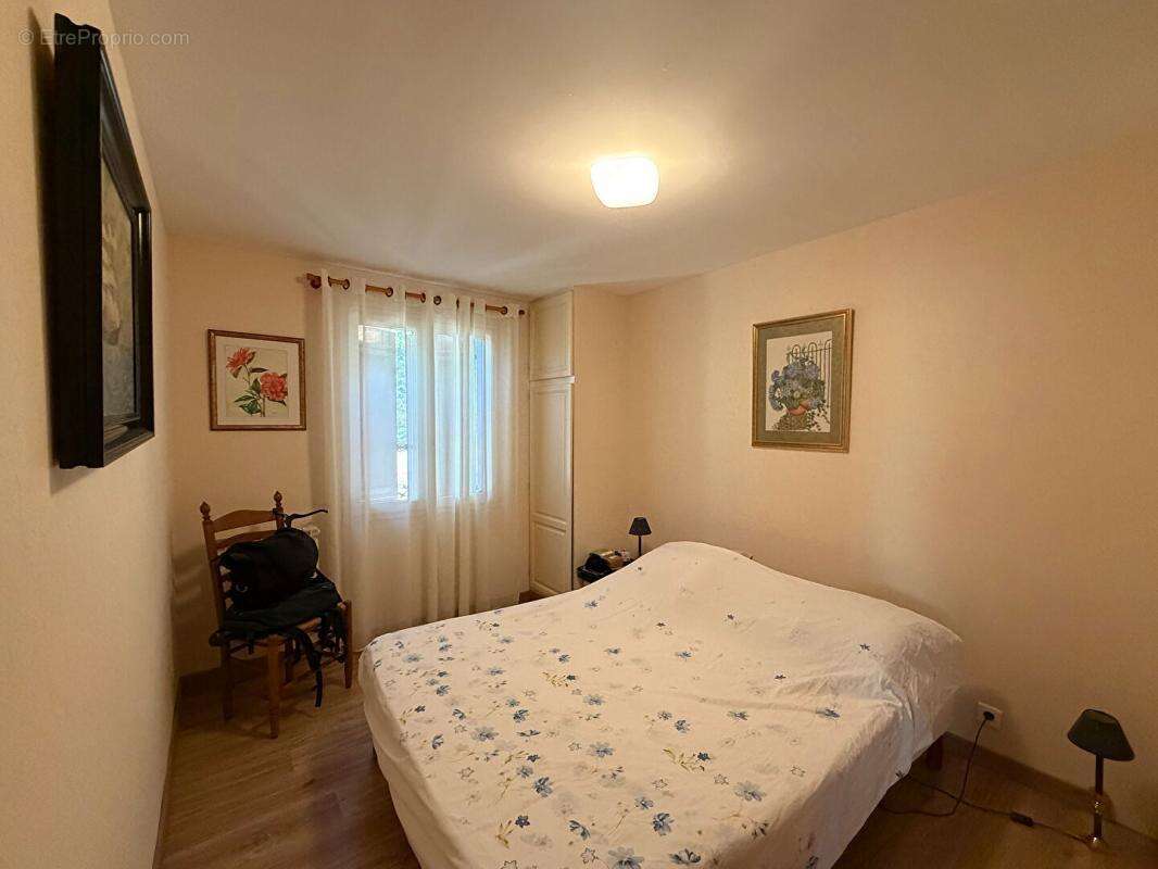 Maison parfaitement entretenue avec piscine et belle vue dégagée - photo 11