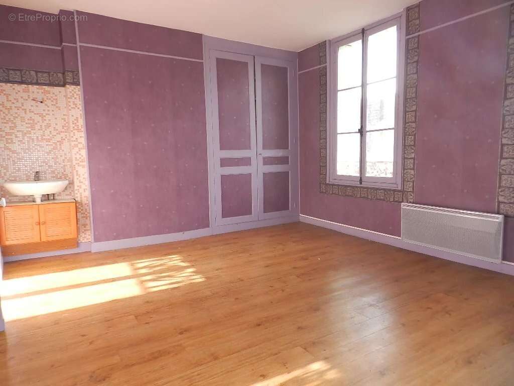 Maison à SAINT-PIERRE-SUR-DIVES