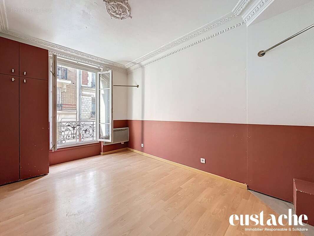 Appartement à PARIS-14E