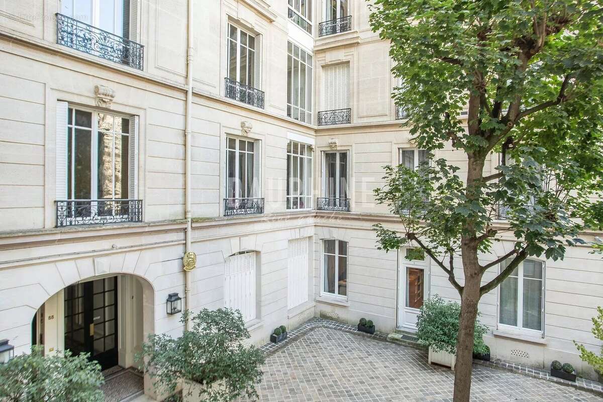 Appartement à PARIS-6E