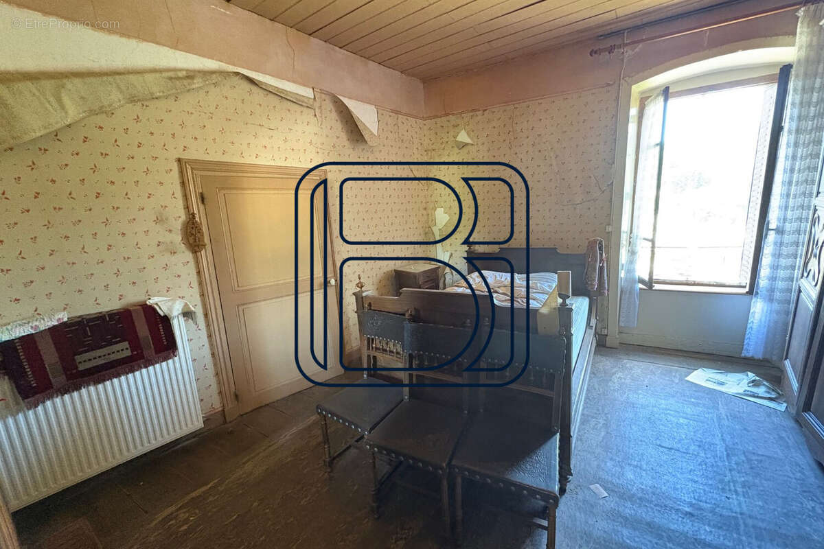 Maison 120 m² à Olliergues  - photo 4