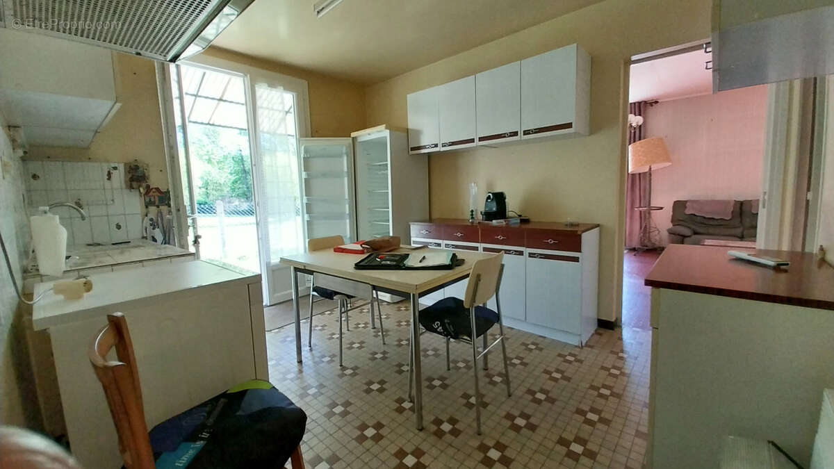 Maison à SEGONZAC