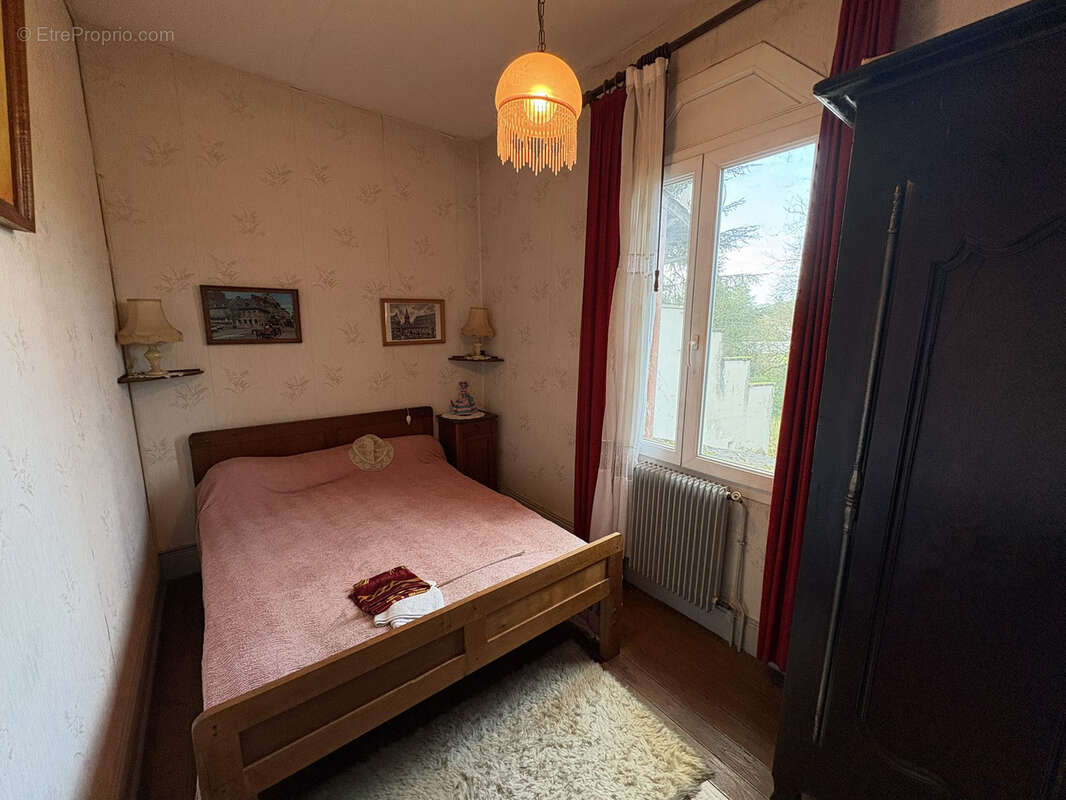 Maison à COLAYRAC-SAINT-CIRQ