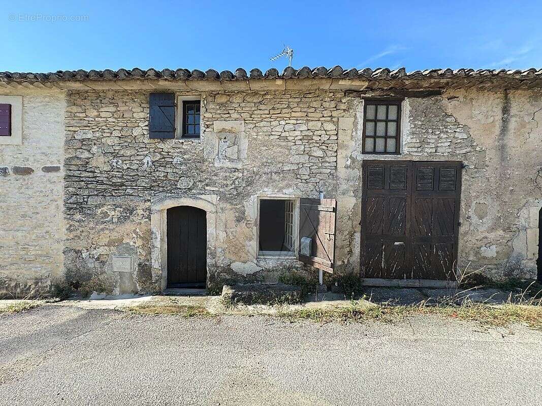 Maison à GORDES