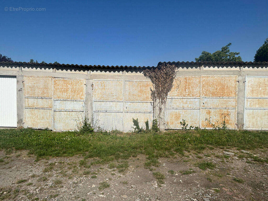 Parking à CHATEAUROUX