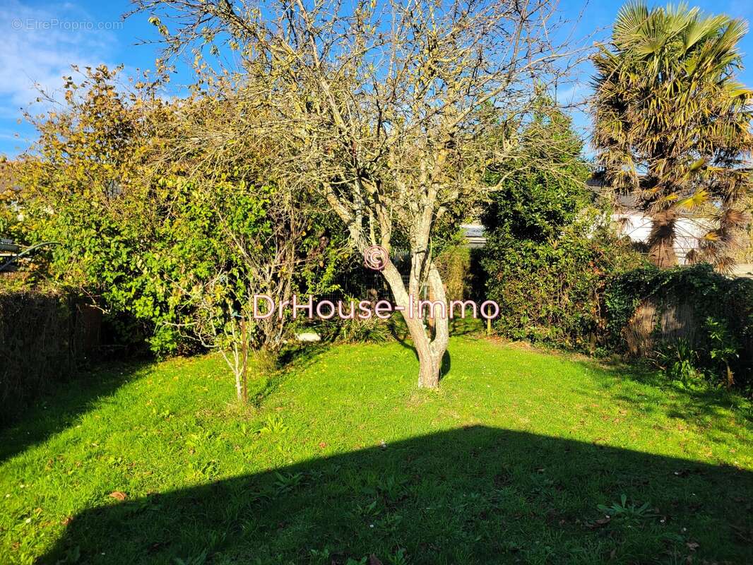 Maison à LE VIVIER-SUR-MER