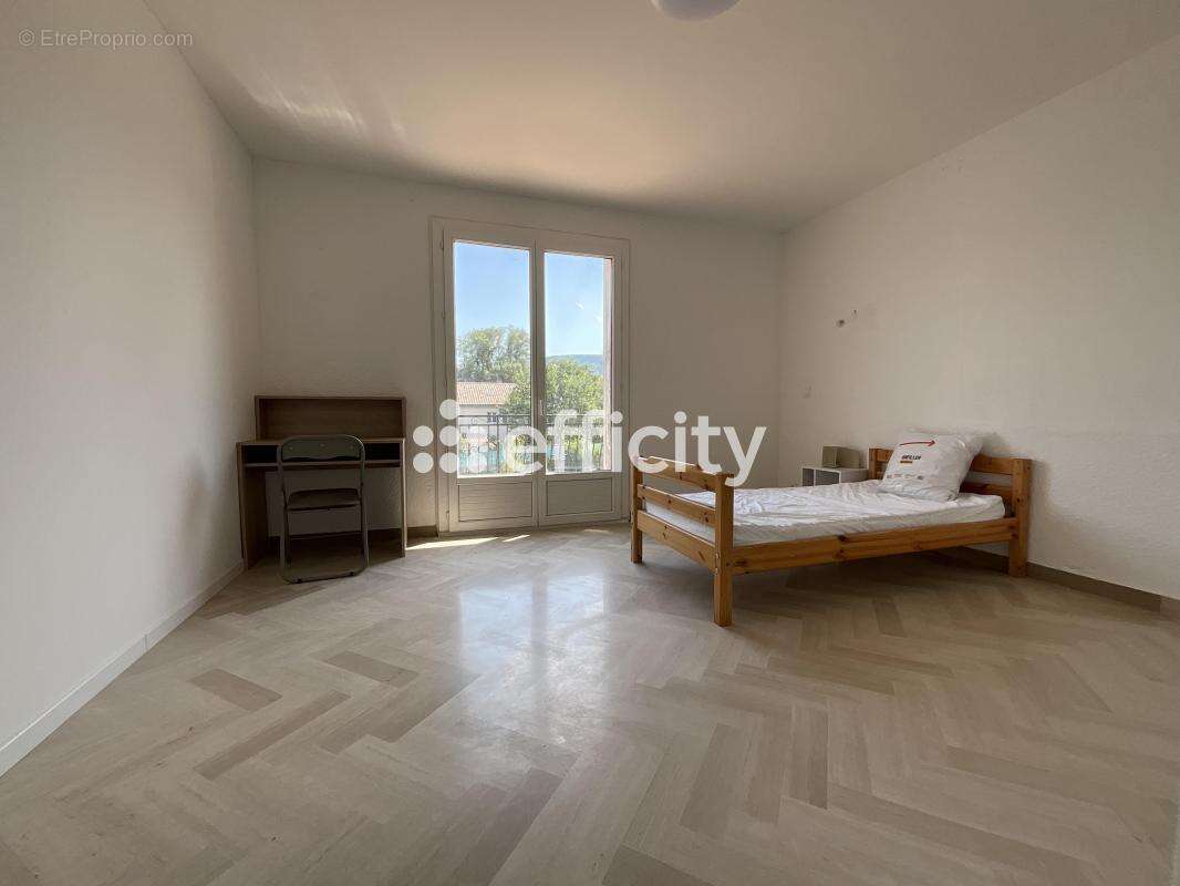 Maison 232 m² à Chomerac  - photo 17