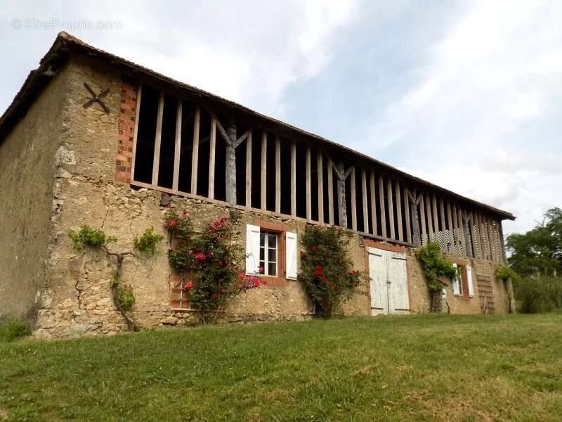 Maison à MIRANDE
