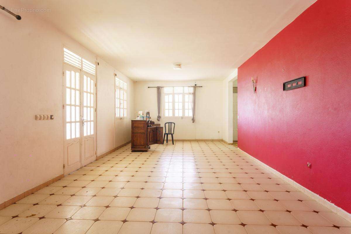 Maison à LAMENTIN