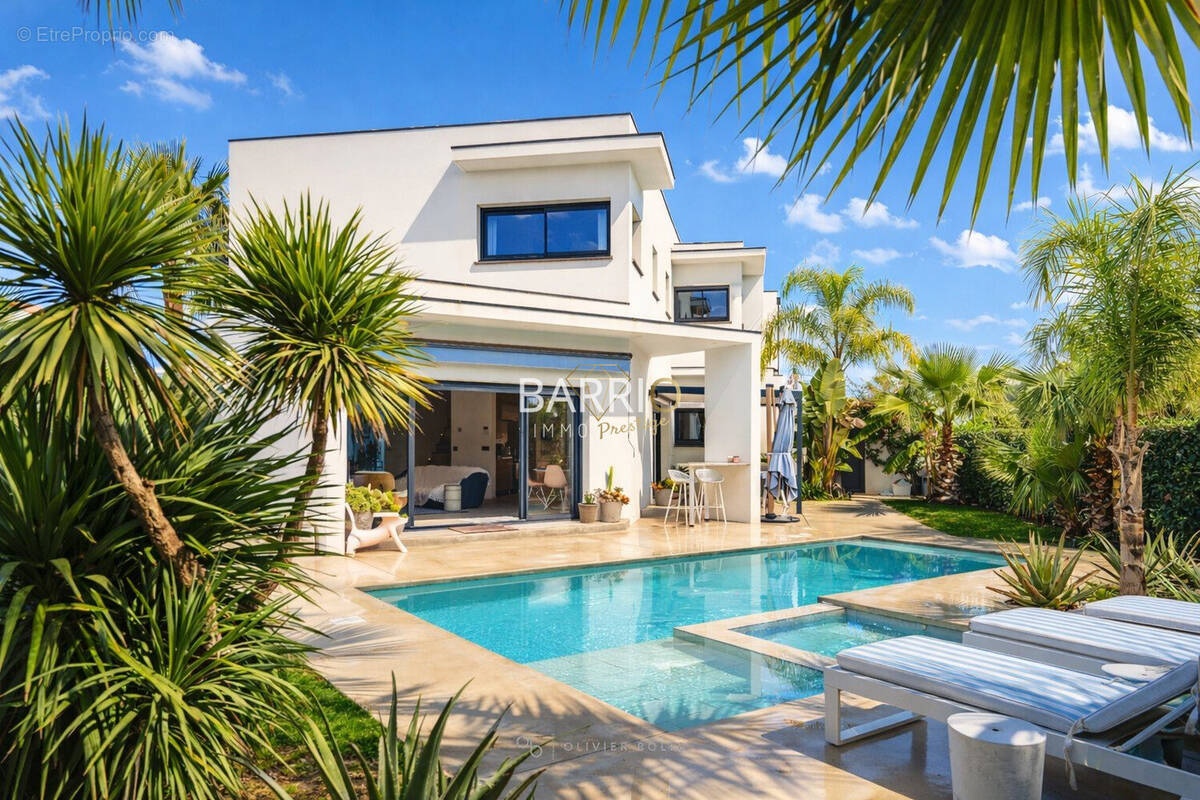 Maison à SAINT-CYPRIEN