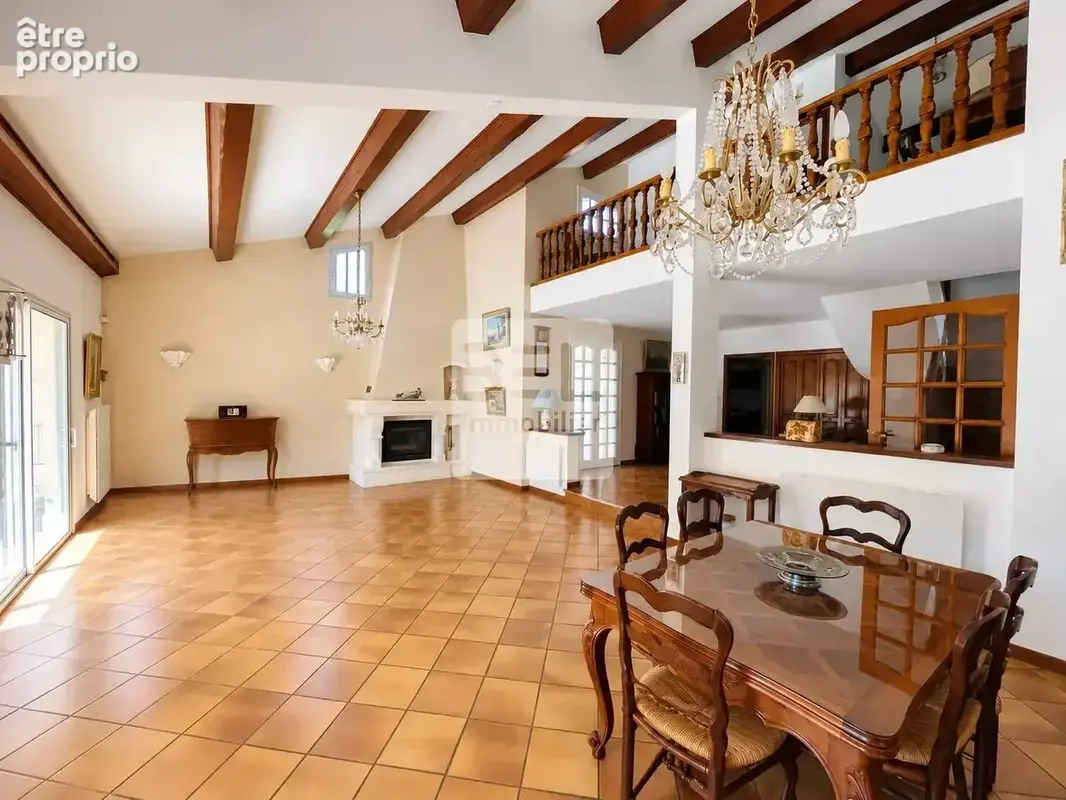 Belle Villa sur grand terrain de 2000 m2 avec piscine à Pont-Saint-Esprit - photo 7