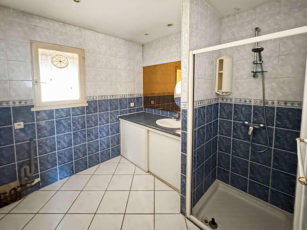 Maison à PAREMPUYRE