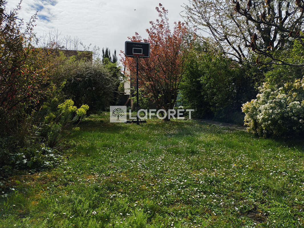 Maison à JUVISY-SUR-ORGE