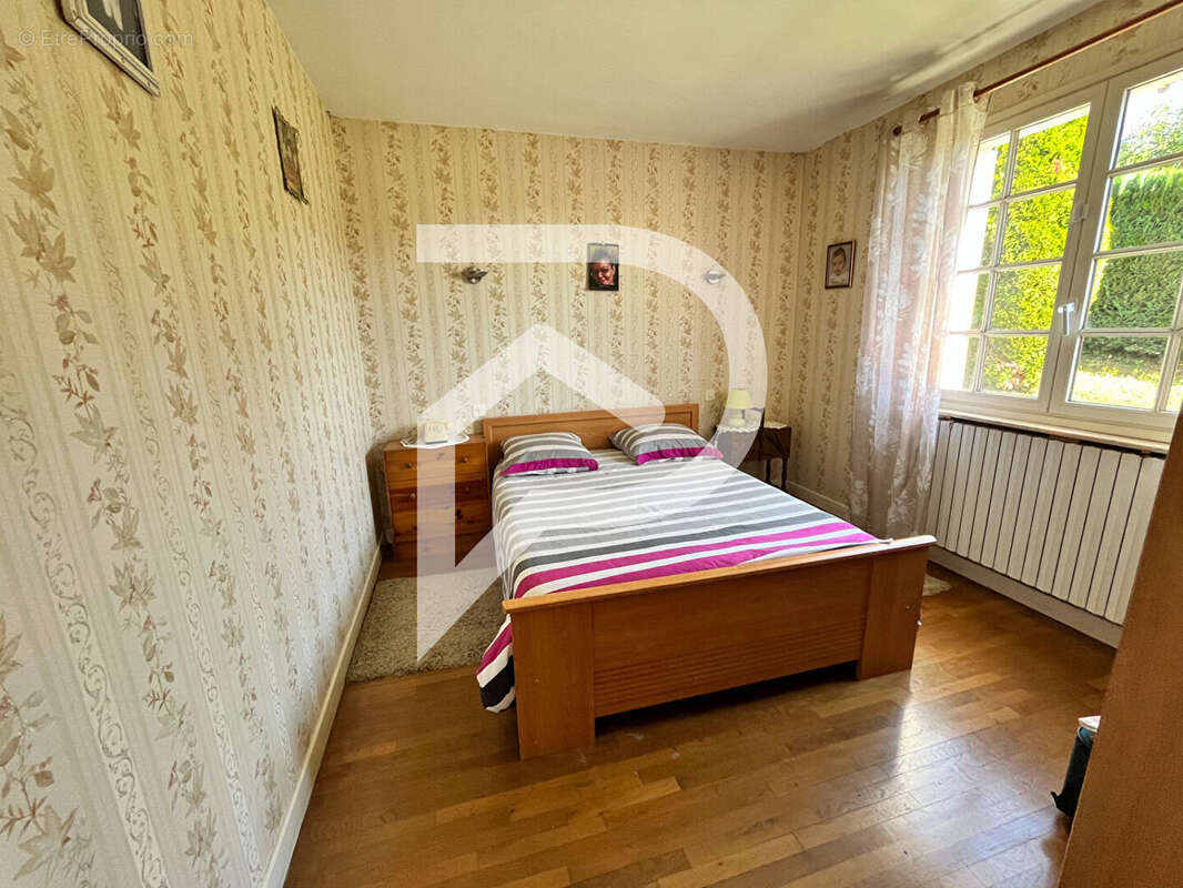 Maison à SAINT-ELOY-LES-MINES