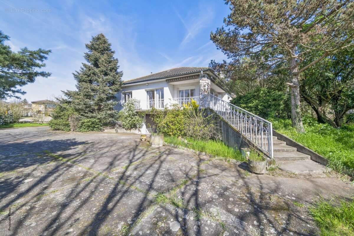 Maison à AUCAMVILLE