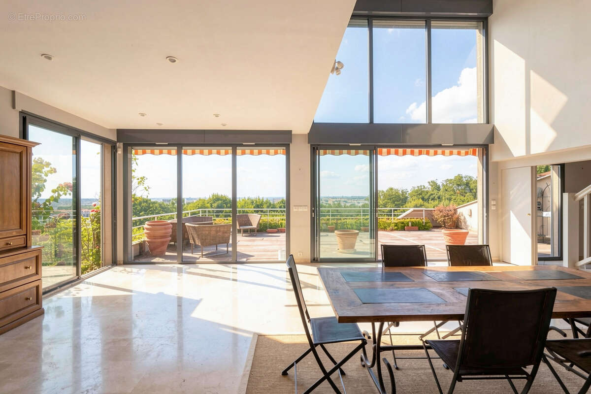 Maison à SAINTE-FOY-LES-LYON