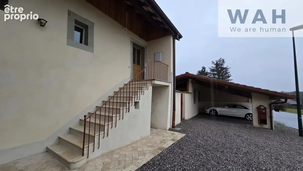 T3 DUPLEX avec jardin privatif et annexes dans un corps de f - photo 2