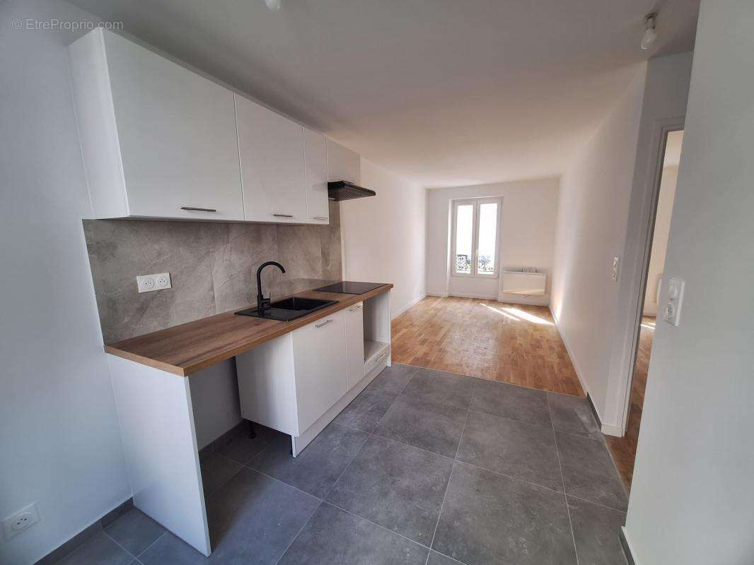 Très beau T2 de 36,38m², PARIS 20 - photo 2