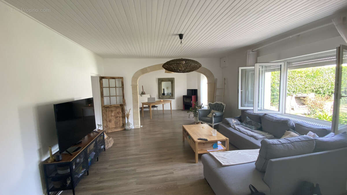 Maison à LALANDE-DE-POMEROL