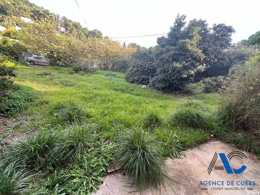 Maison à CARQUEIRANNE