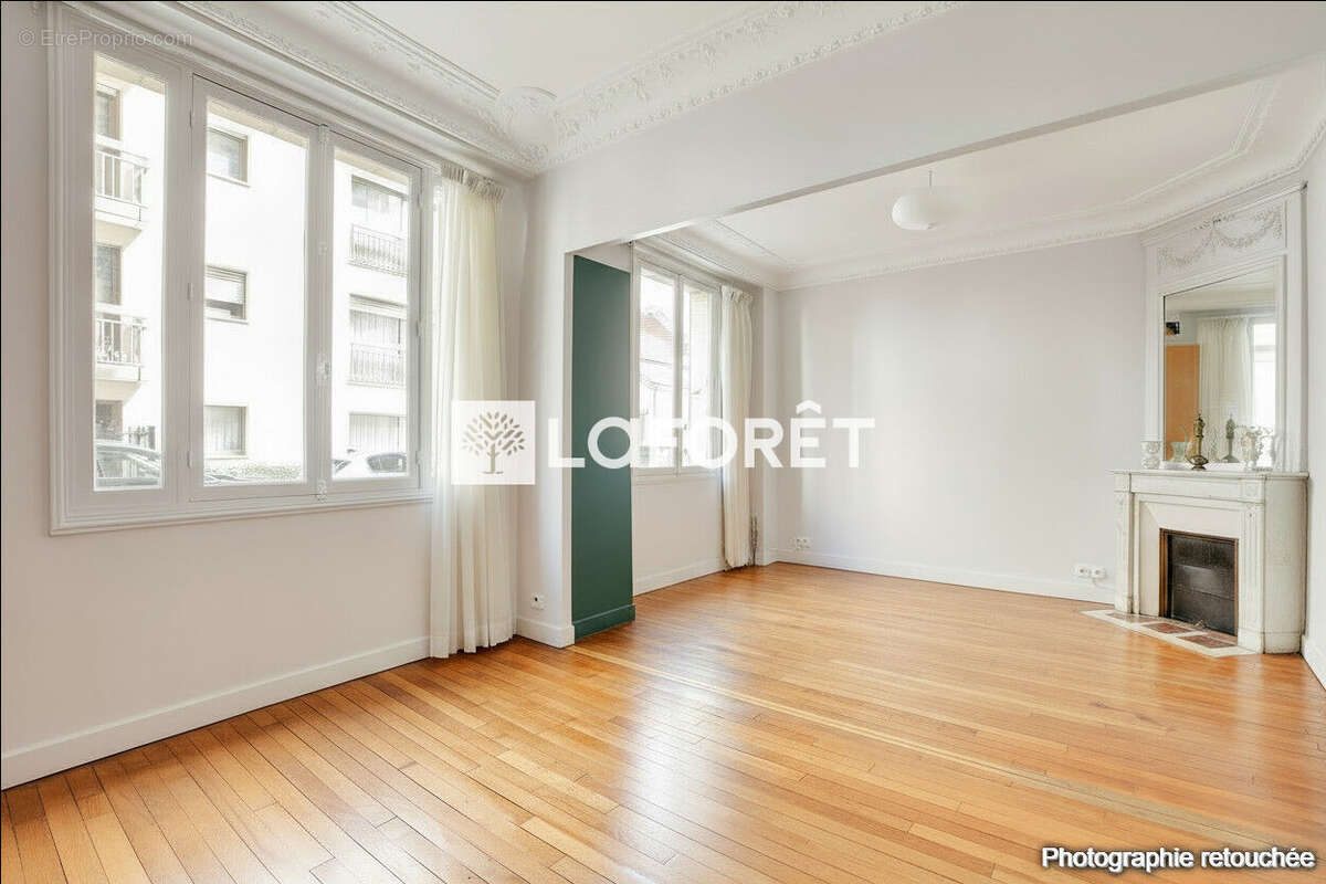 Appartement à PARIS-15E