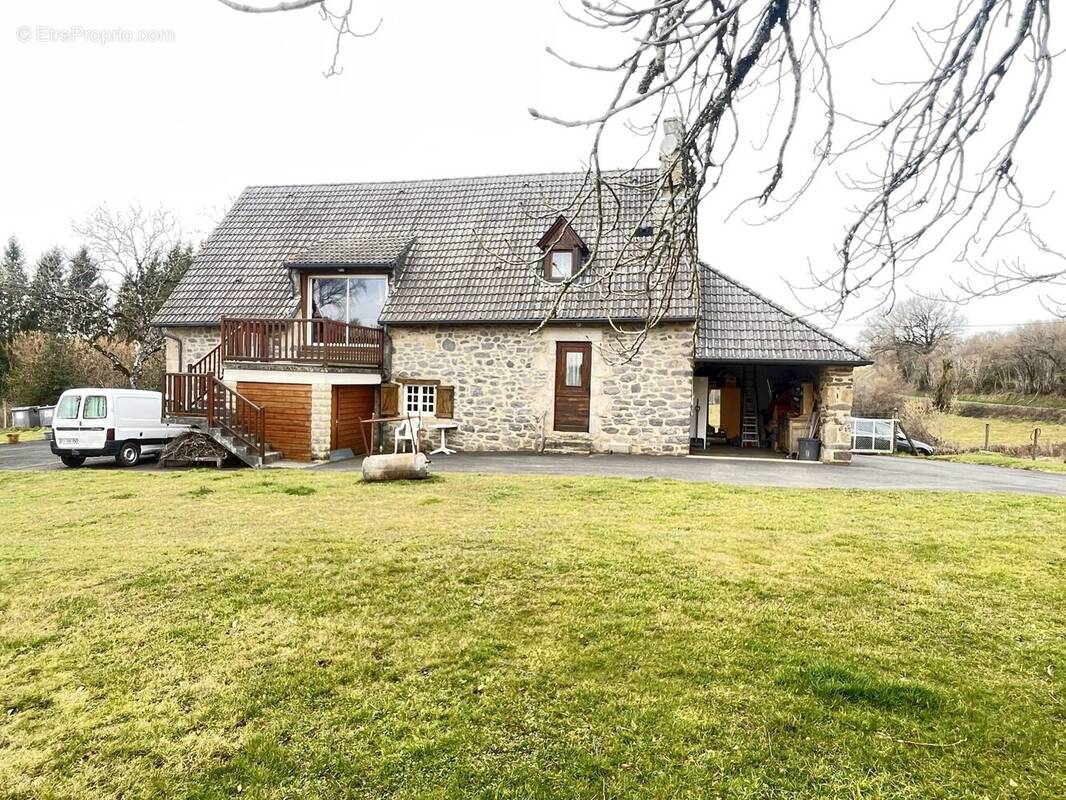 Maison à RILHAC-XAINTRIE