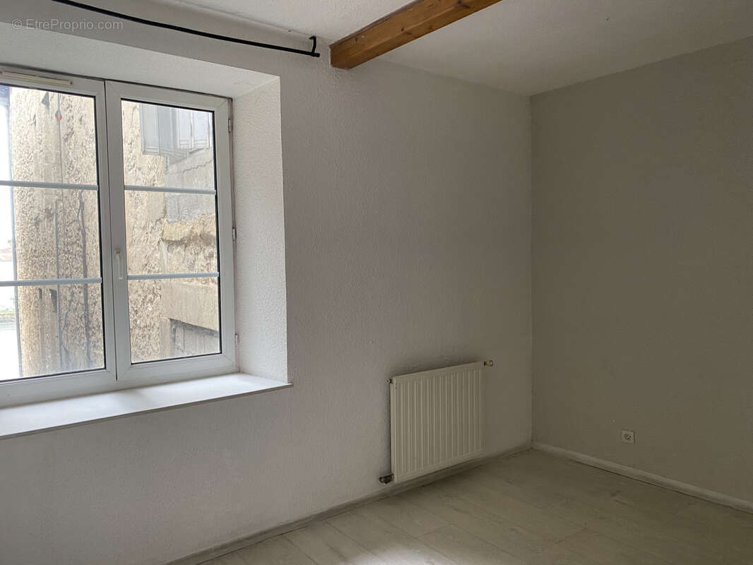 Appartement à ROMANS-SUR-ISERE
