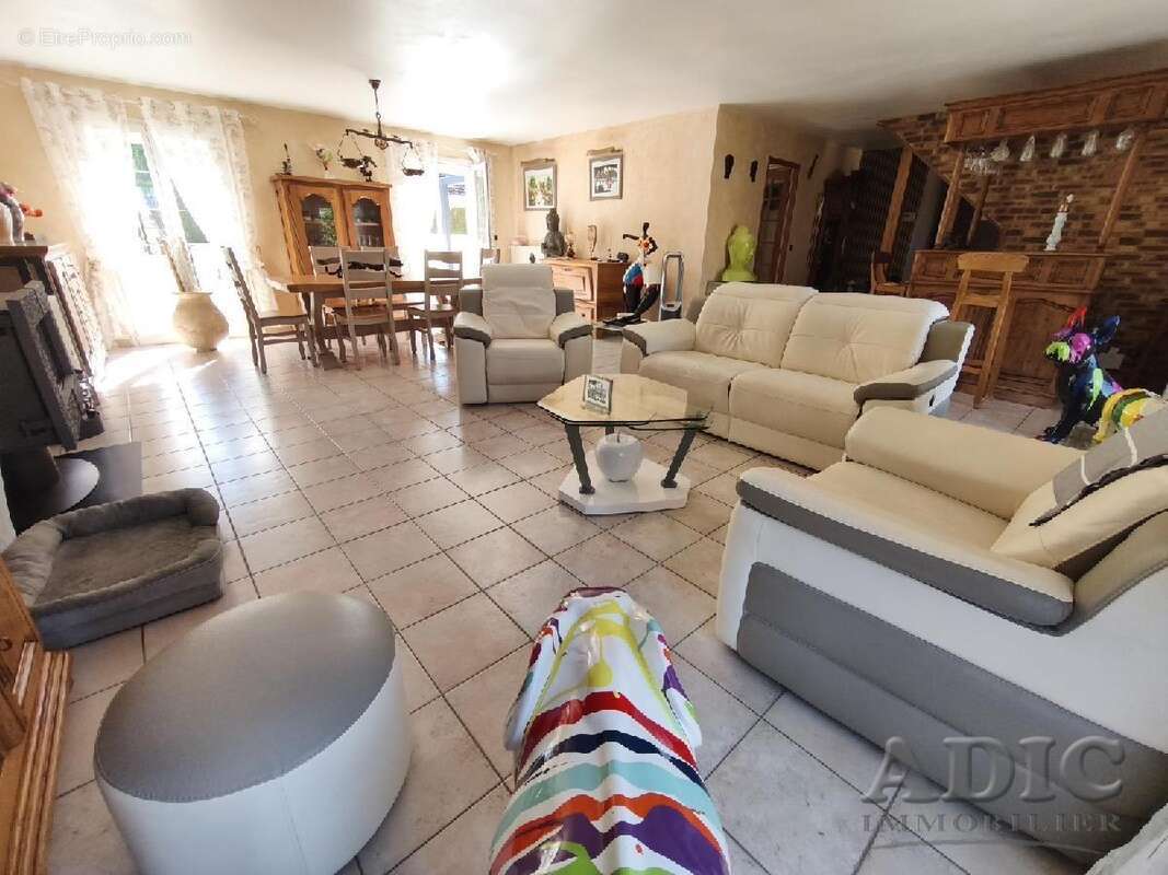 Maison 147 m² à Saint-Pathus  - photo 4