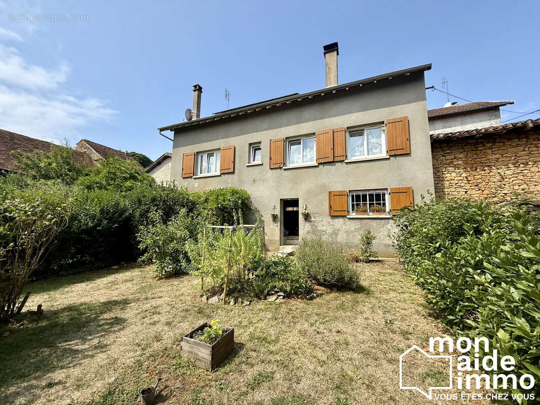 Maison à CORGNAC-SUR-L'ISLE