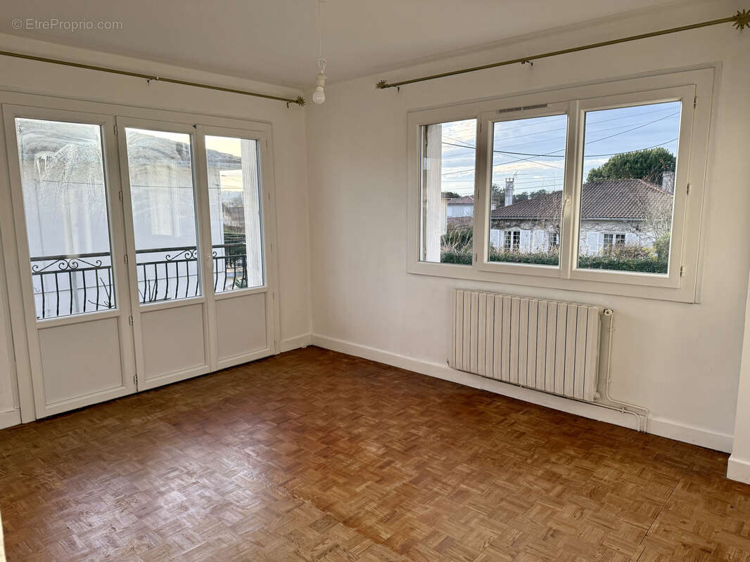 Maison à VILLENEUVE-SUR-LOT