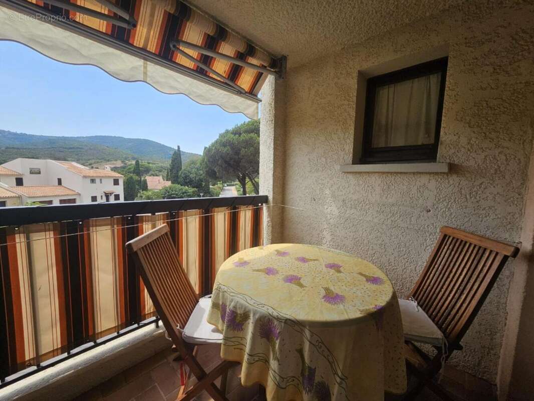 Photo 2 - Appartement à ROQUEBRUNE-SUR-ARGENS