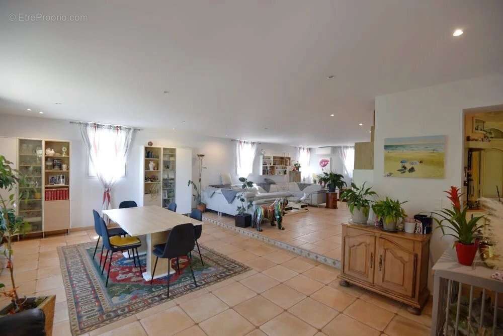 Maison à FAYENCE