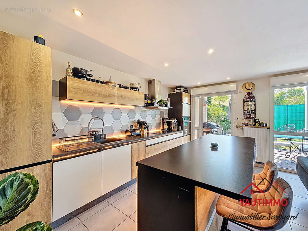 Appartement à VETRAZ-MONTHOUX