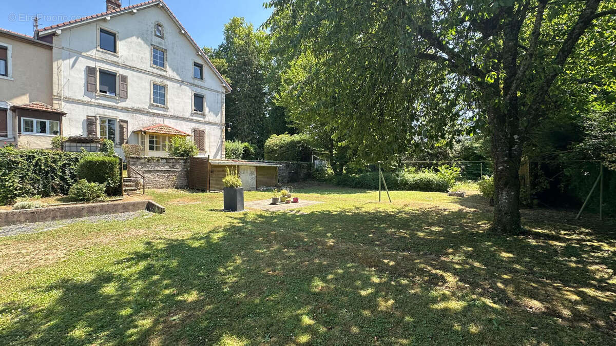 Appartement à VOUJEAUCOURT