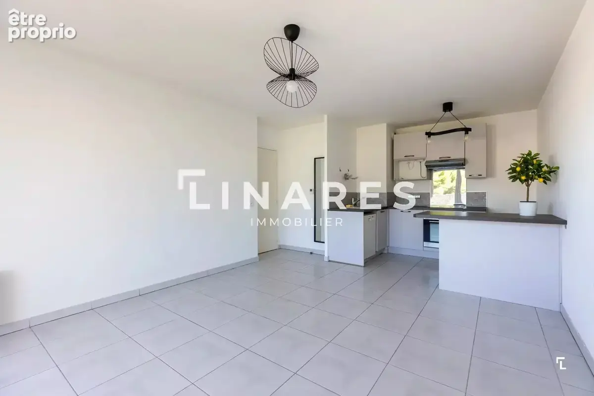 NACRÉA - Appartement T3 de 57m² - Terrasse - Box - 13009 Marseille - photo 2
