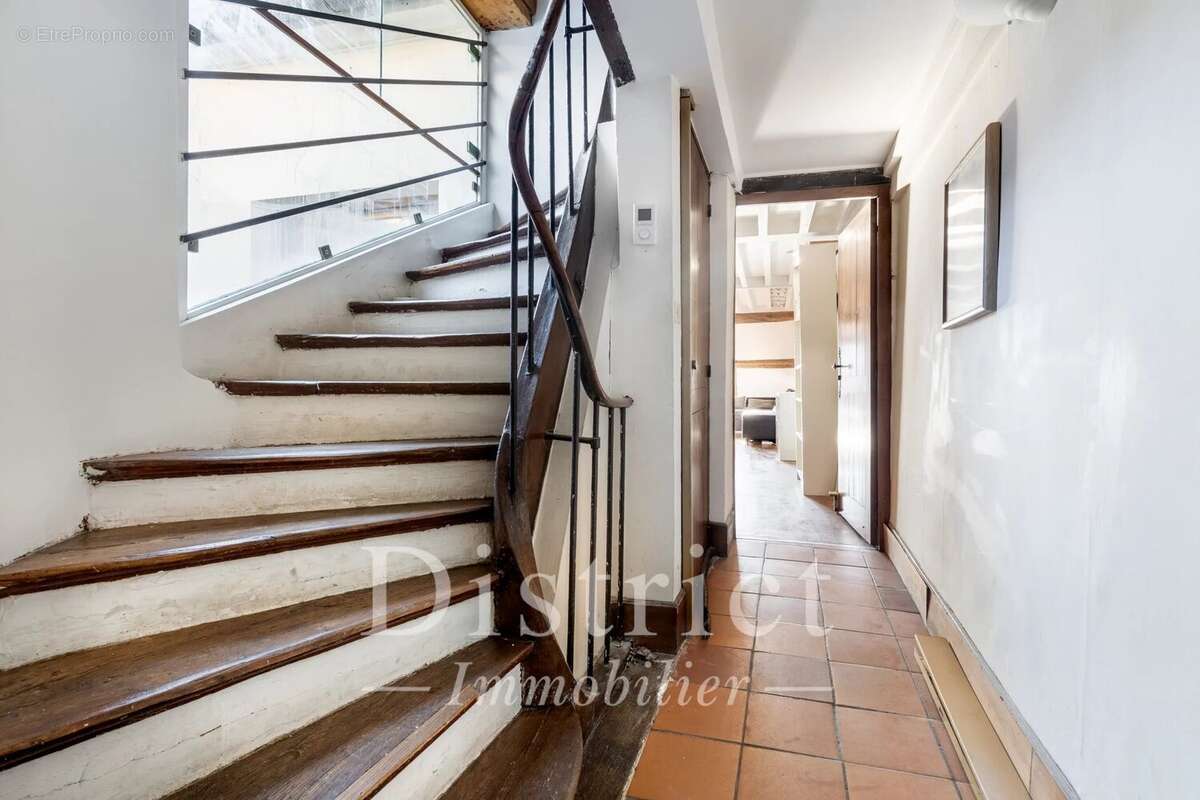 Appartement à PARIS-5E