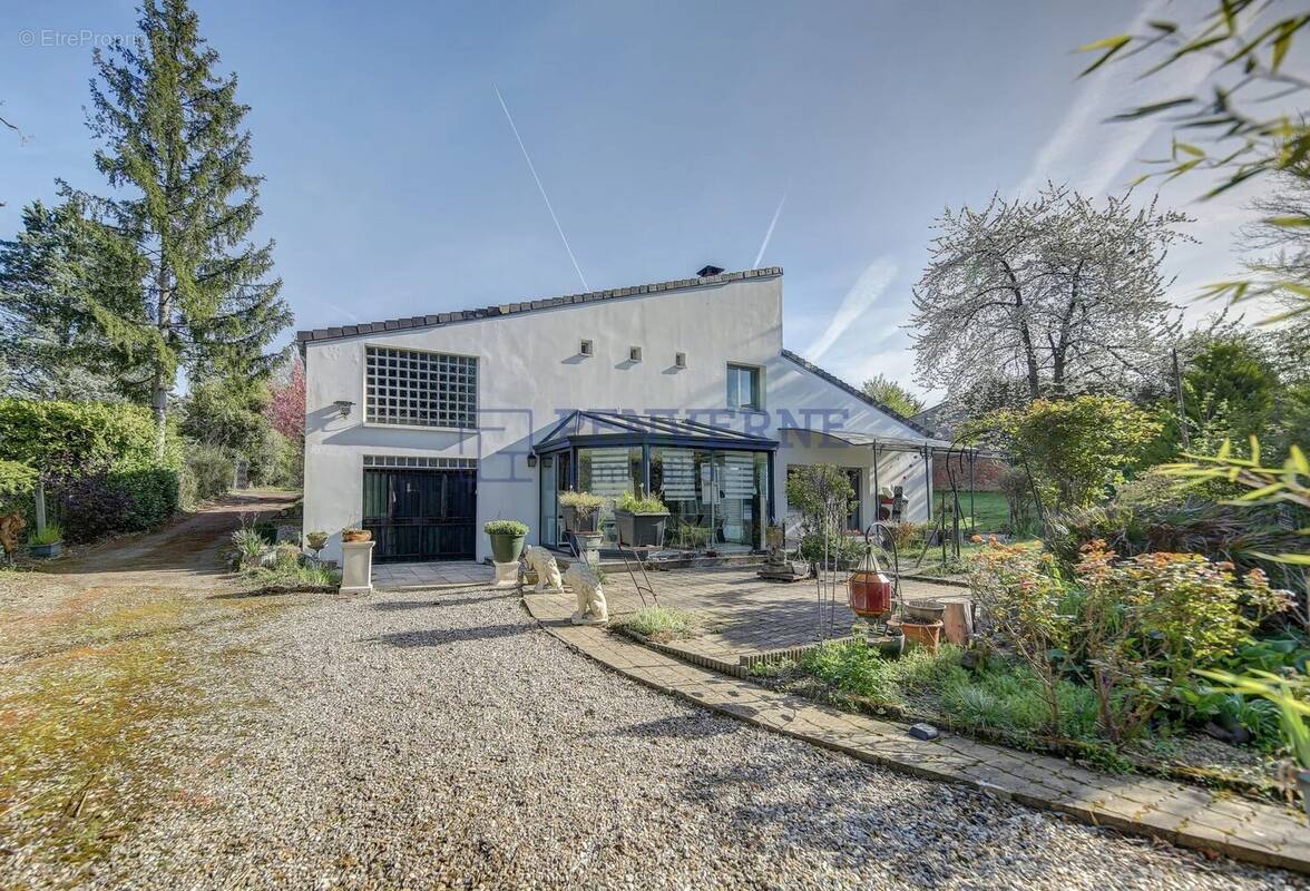 Maison à CHAVENAY