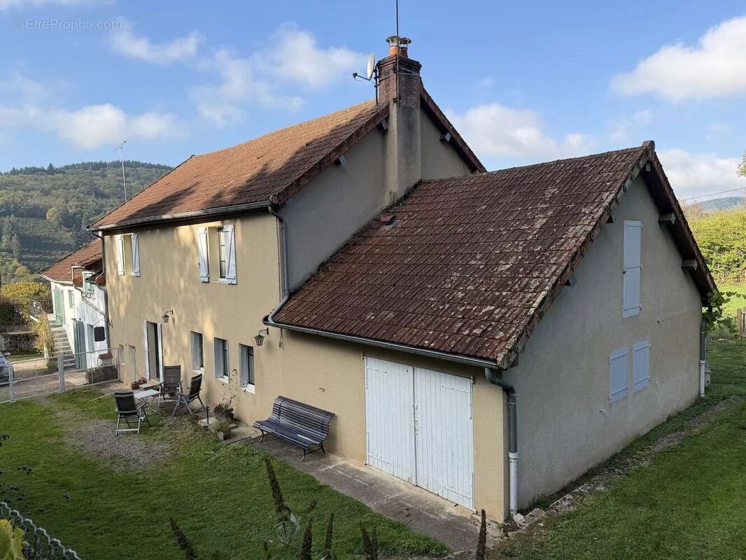 Maison à LUCENAY-L'EVEQUE