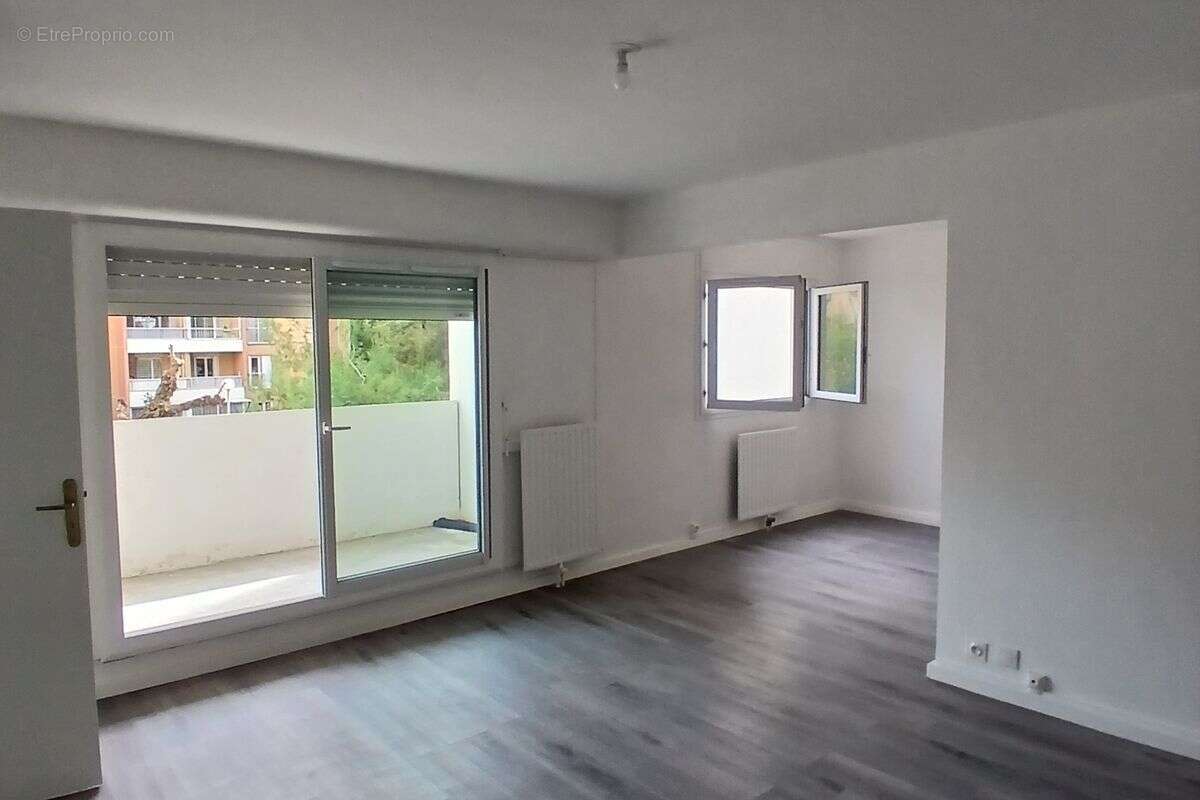 Appartement à MARSEILLE-11E