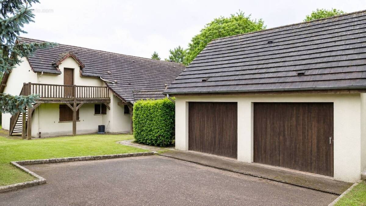Maison à BUCHY