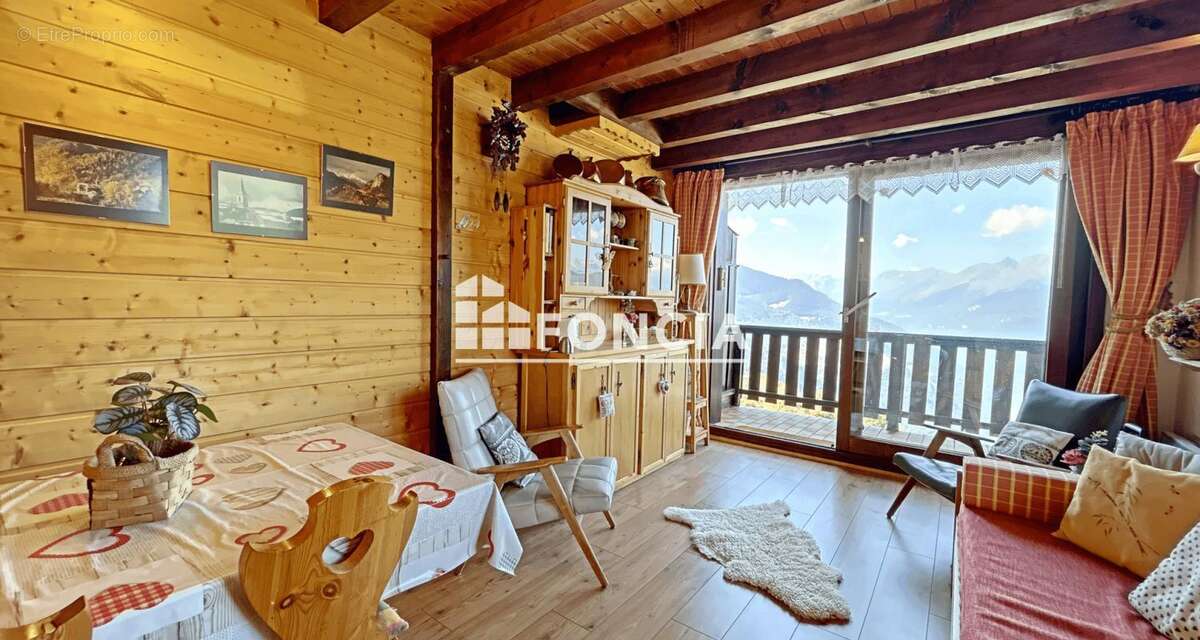 Triplex meublé avec terrasse : vue panoramique ! - photo 7