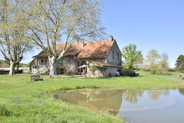 n°1 - Maison à SAINT-GENGOUX-LE-NATIONAL