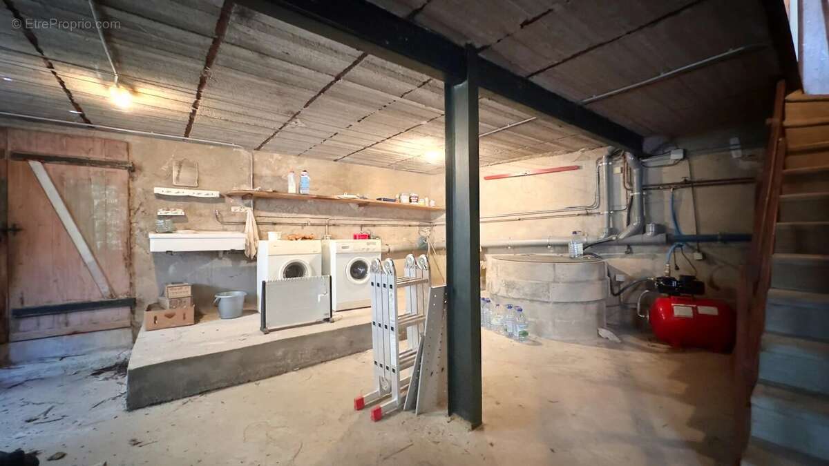 Propriété en centre ville avec un énorme potentiel - photo 13